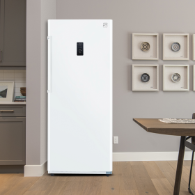 Kenmore  17 cu ft Conv. Upright Freezer/Refrigerator/ Garage Ready/ White/Frost Free